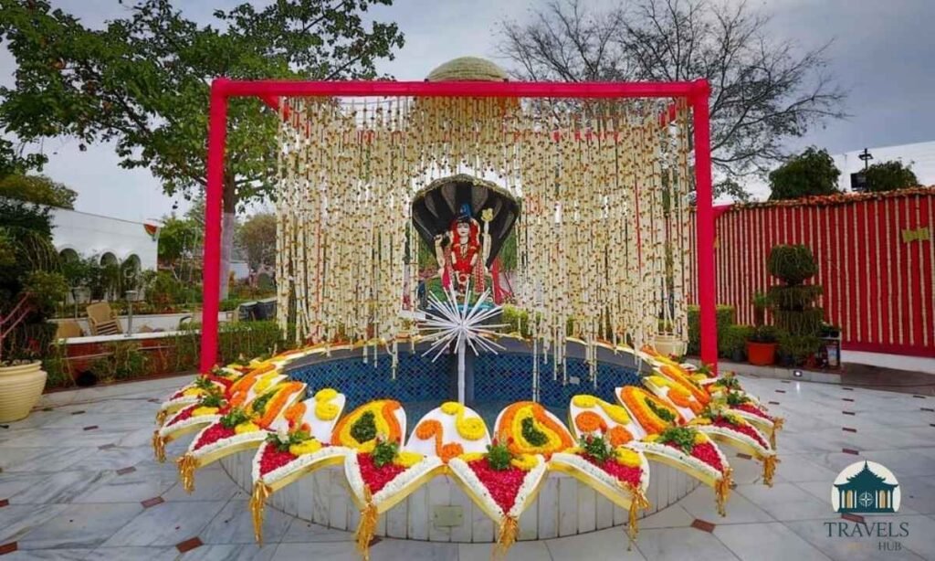 complete-address-and-contact-details-of-bade-mandir-guruji-ka-ashram